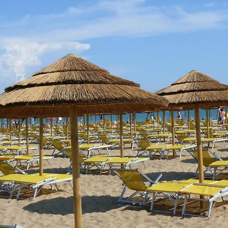 Fuer 6 Personen Ca 46 Qm In Bibione, Adriakueste Italien Und Umgebung *