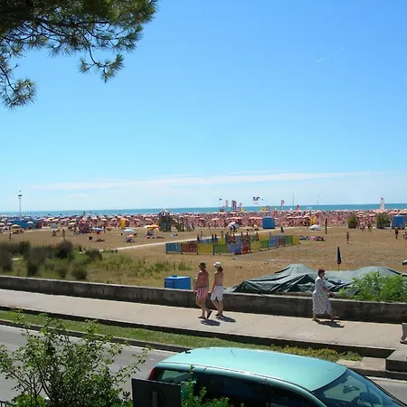 Fuer 6 Personen Ca 46 Qm In Bibione, Adriakueste Italien Und Umgebung Бібіоне
