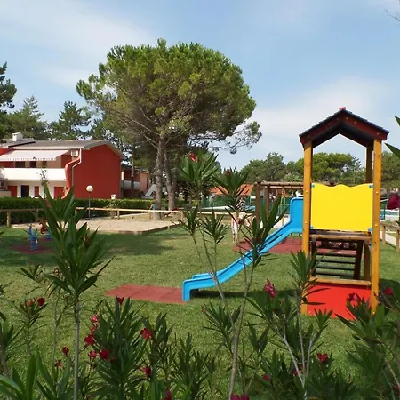 Дом отдыха Fuer 6 Personen Ca 46 Qm In Bibione, Adriakueste Italien Und Umgebung *