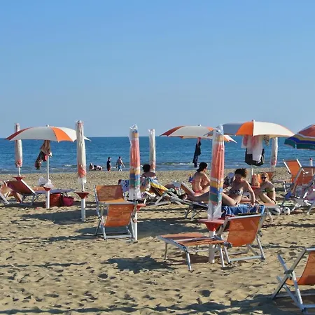 Fuer 6 Personen Ca 46 Qm In Bibione, Adriakueste Italien Und Umgebung * Бибионе